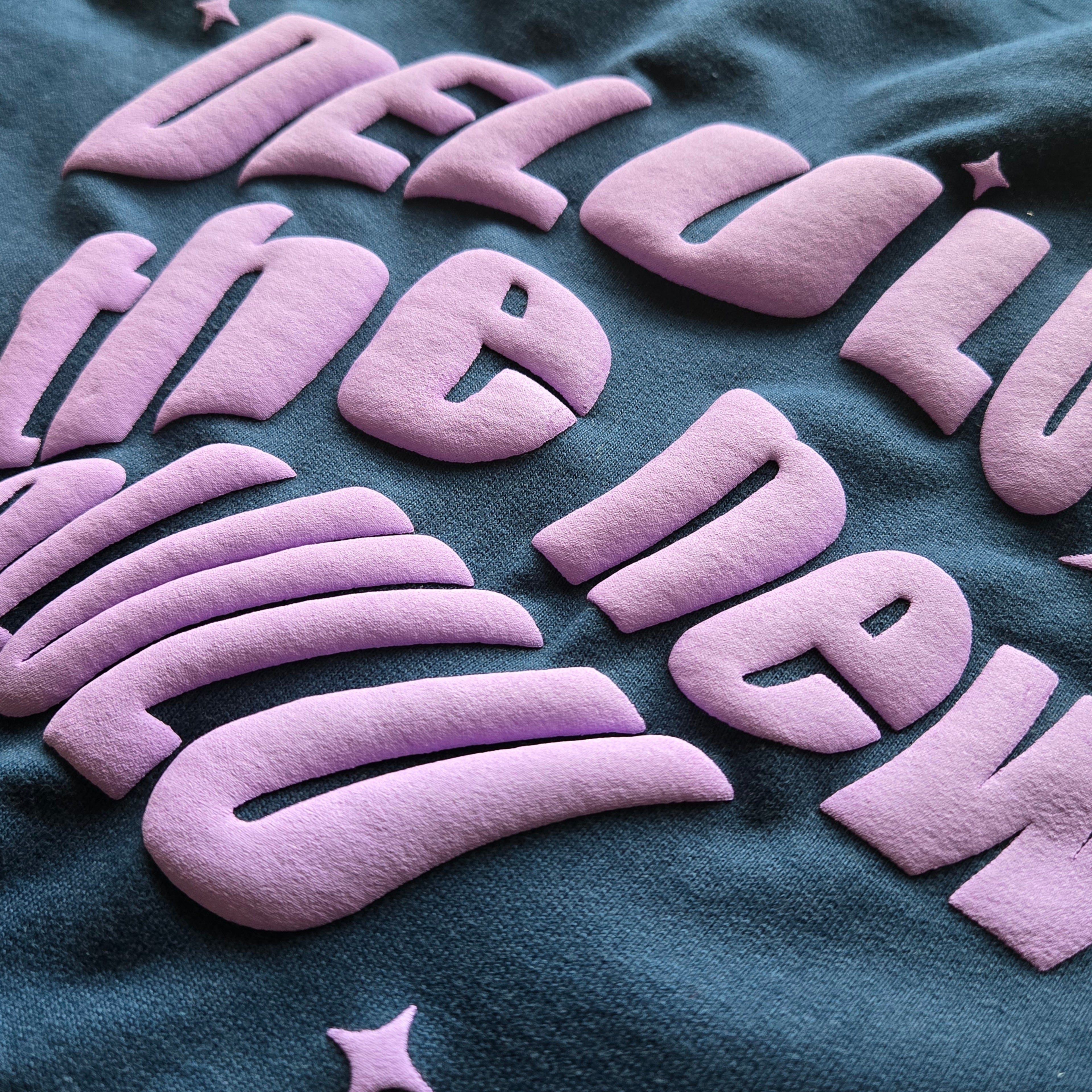 DELULU TEE