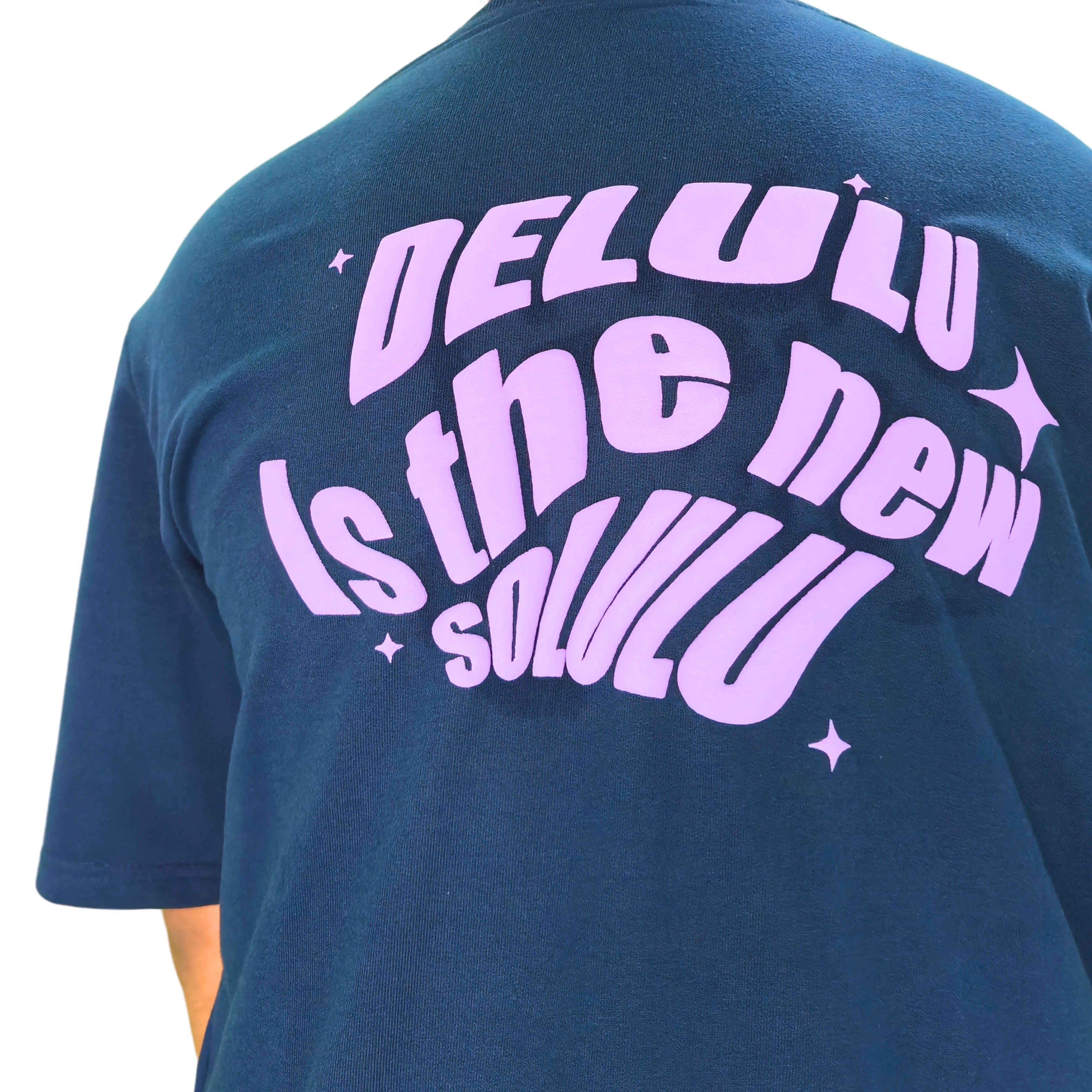 DELULU TEE